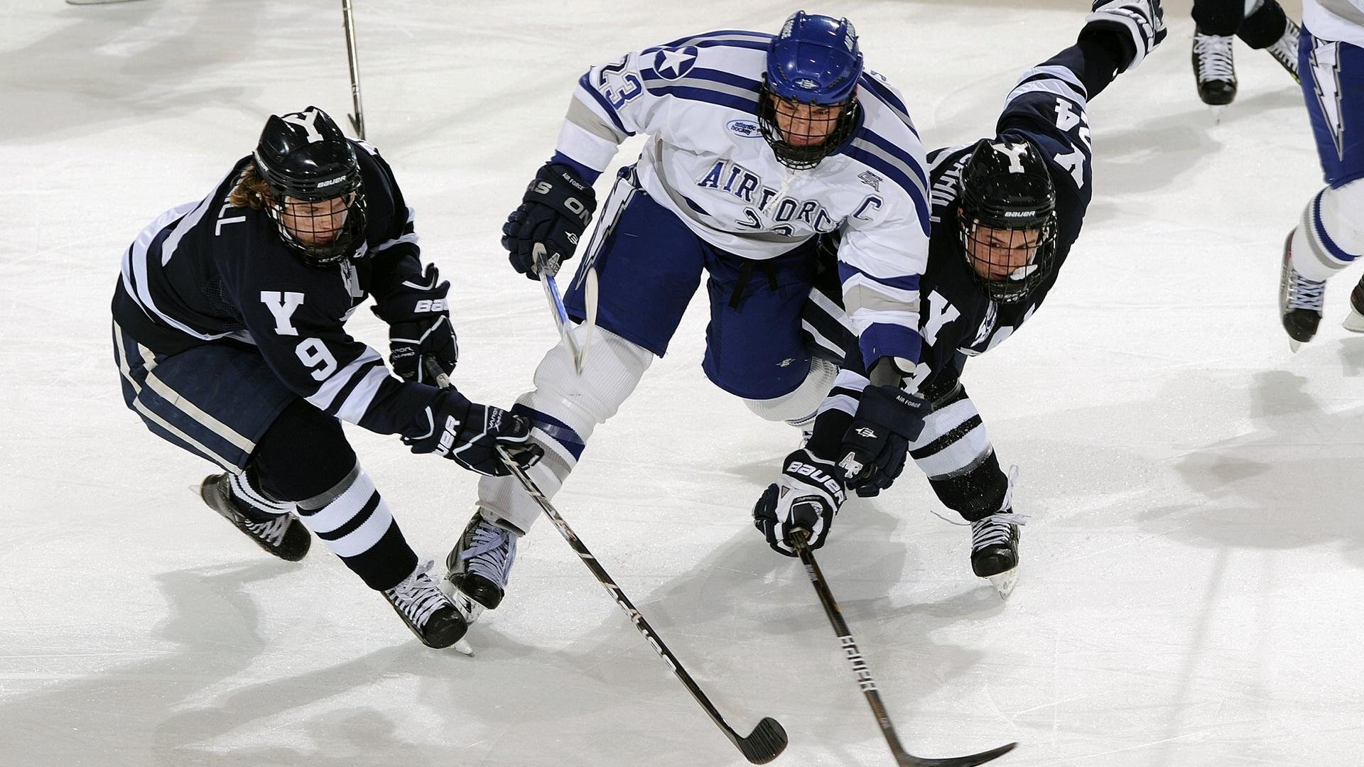 东方之鹰振翅高飞，上海队东决关键战力克老鹰的战术启示