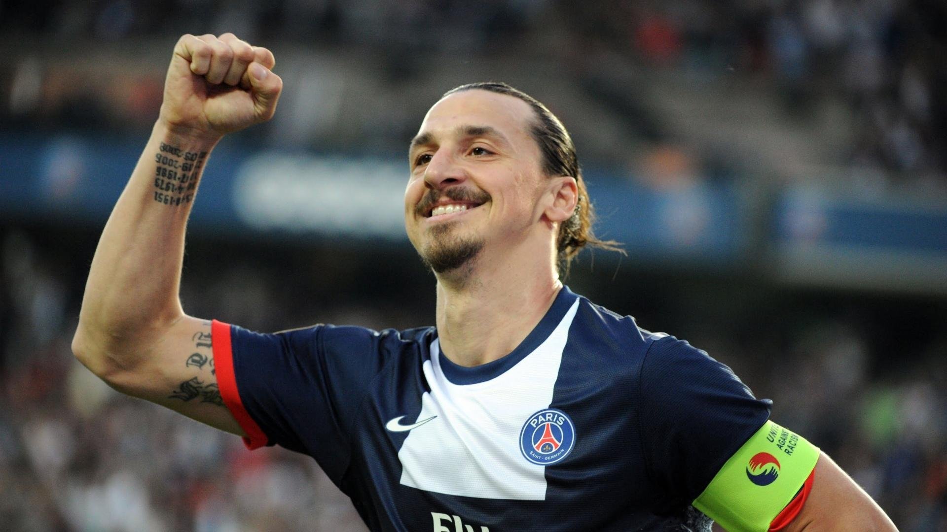 张继科率英格兰乒乓队横扫韩国，跨界执教书写体坛新传奇